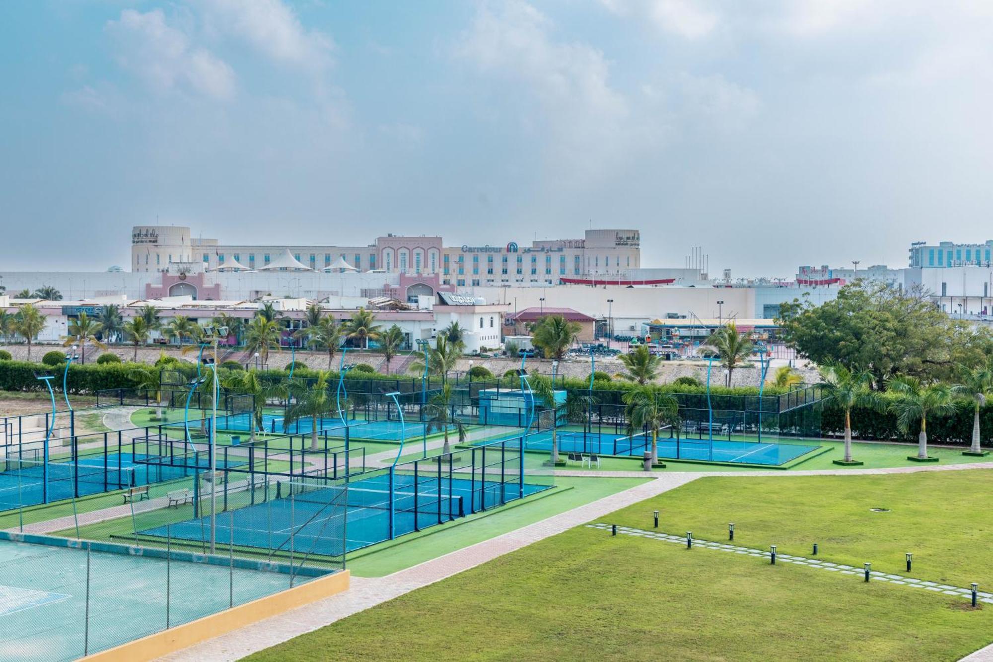 Hamdan Plaza Salalah, An Htg Hotel