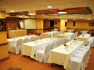 Hamdan Plaza Salalah, An Htg